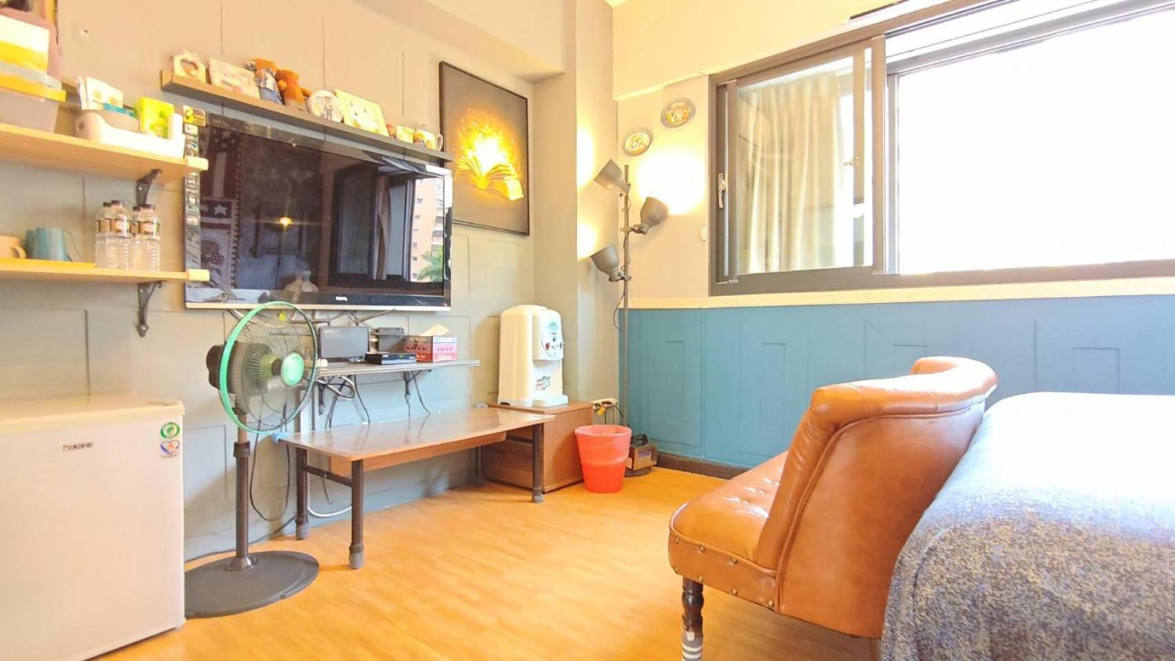 Hotel 一中喵喵 有統編收據 Taichung Esterno foto